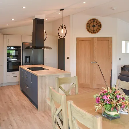 The Oaks Дом отдыха