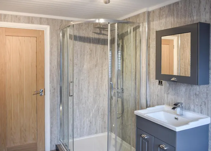 The Oaks * Great Strickland