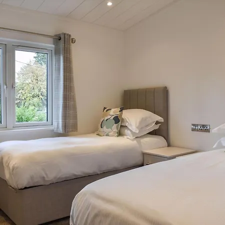 Holiday home The Oaks